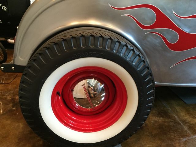 1932 Ford Roadster - photo 12