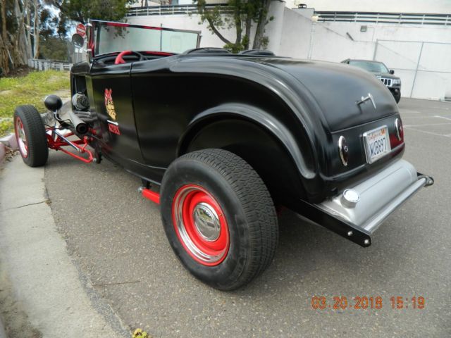 1932 Ford Fiberglass body roadster Custom - photo 7