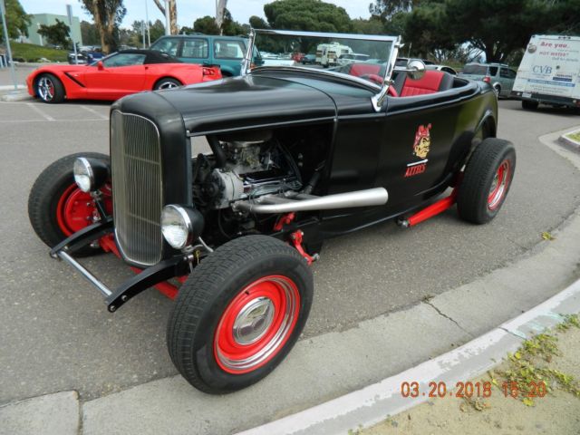 1932 Ford Fiberglass body roadster Custom - photo 9