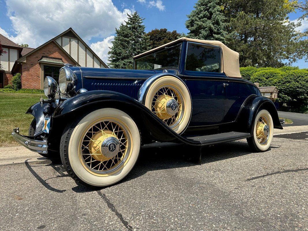 1932 Ford Cabriolet - photo 3