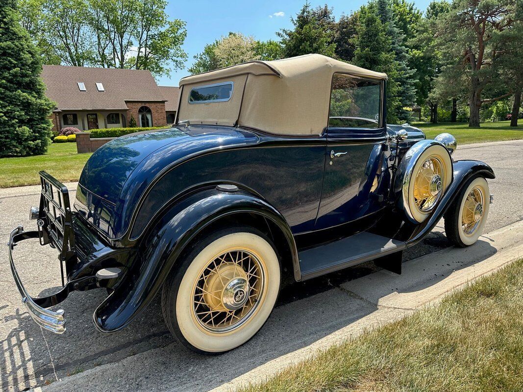 1932 Ford Cabriolet - photo 6