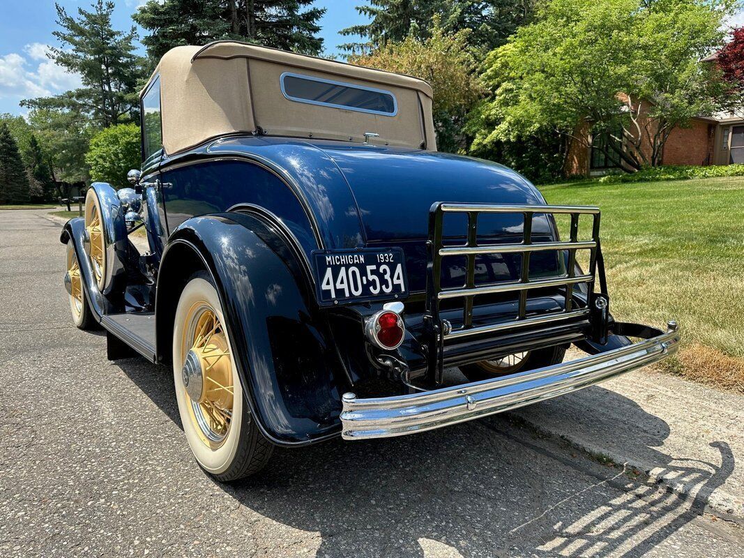 1932 Ford Cabriolet - photo 8