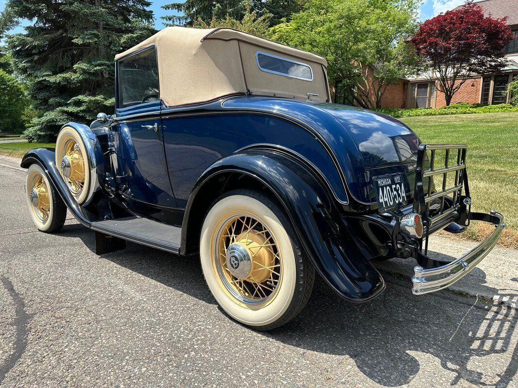 1932 Ford Cabriolet - photo 9