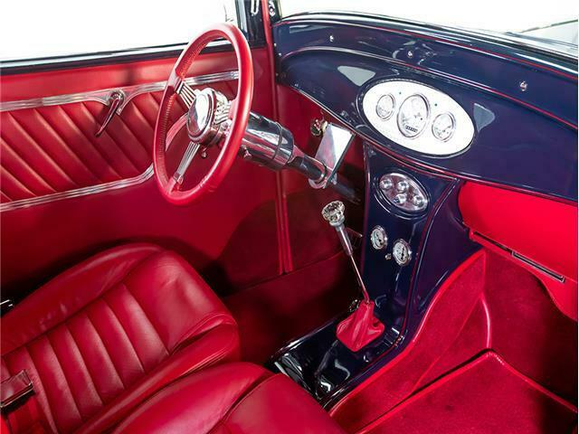1932 Ford SEDAN - photo 11