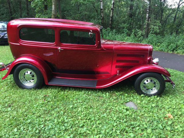 1932 Ford Sedan model B - photo 6