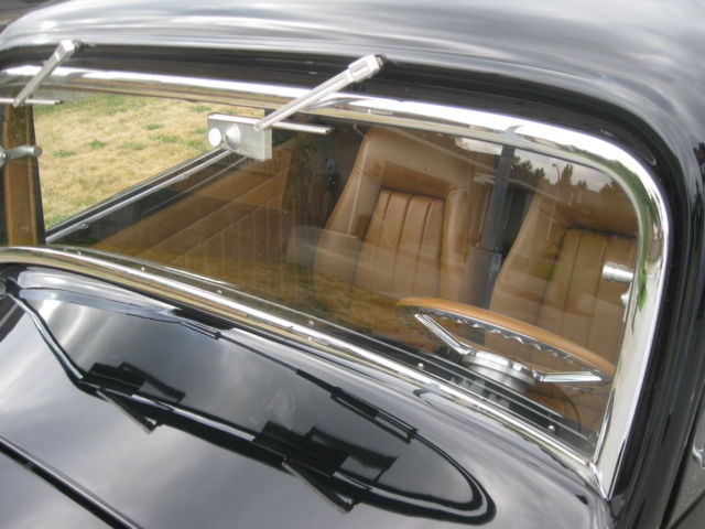 1932 Ford three window coupe - photo 10