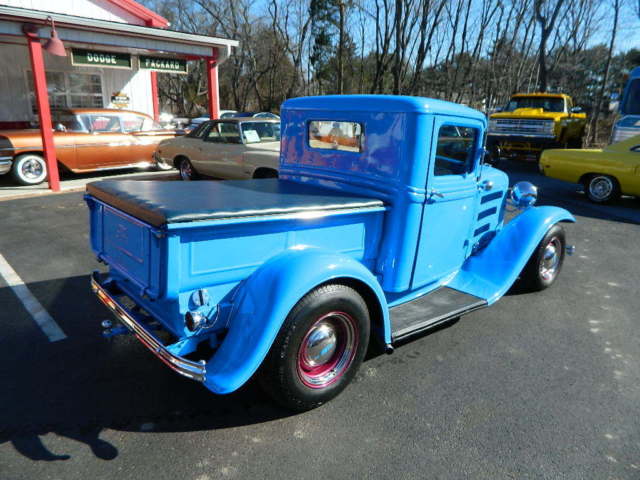 1932 Ford Model A Steel Body Tudor - photo 2