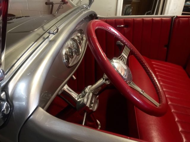1932 Ford Roadster - photo 11