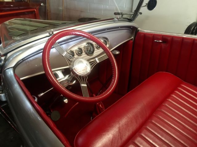1932 Ford Roadster - photo 12