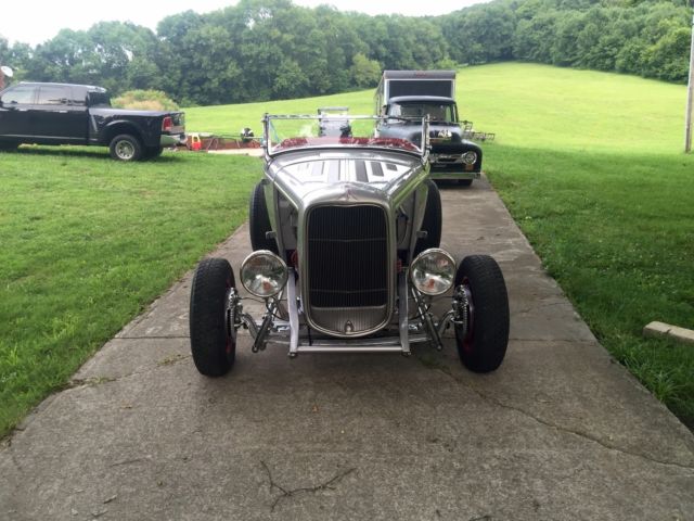 1932 Ford Roadster - photo 4