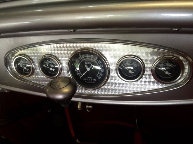 1932 Ford Roadster - photo 6