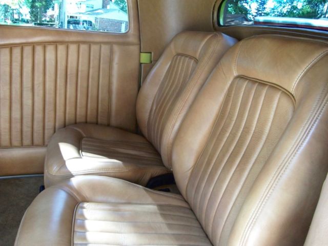 1932 Ford THREE WINDOW COUPE - photo 8