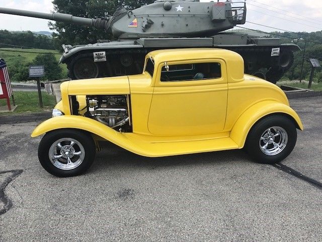 1932 Ford 3 window