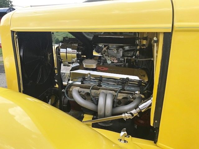 1932 Ford 3 window - photo 12