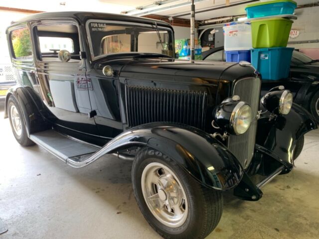 1932 Ford Tudor Sedan - photo 7