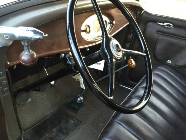 1932 Ford V-8 Deluxe rumble seat - photo 5