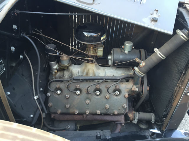 1932 Ford V-8 Deluxe rumble seat - photo 8