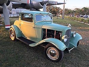 1932 Ford coupe 3 windows - photo 6