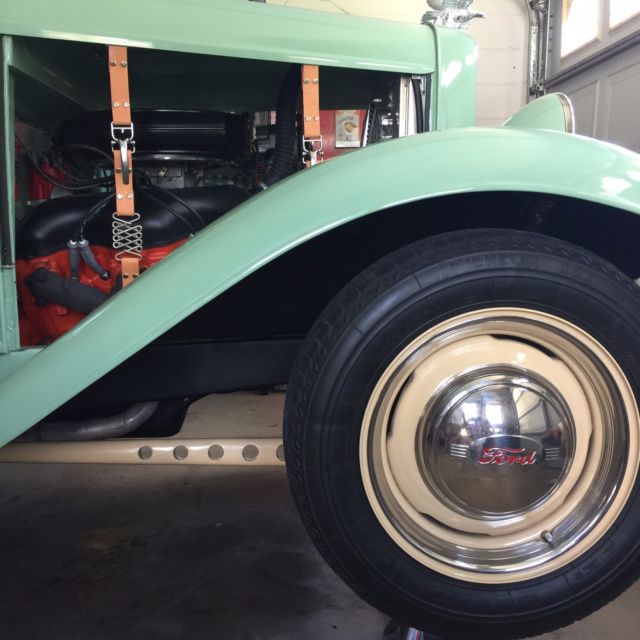 1932 Ford coupe 3 windows - photo 9