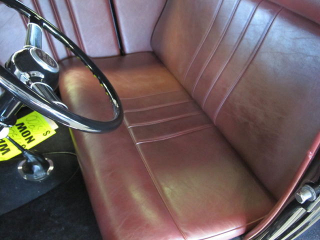 1932 Ford Roadster - photo 4