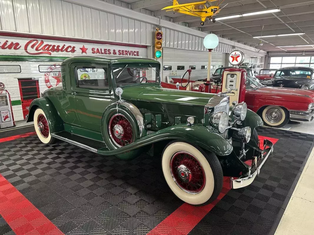 1932 Packard 902 Straight Eight Coupe 1932 Packard 902 Straight Eight Coupe