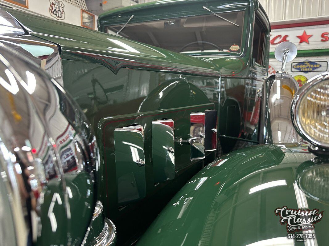 1932 Packard 902 Straight Eight Coupe - photo 12