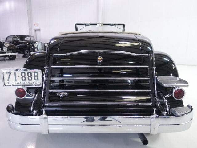 1932 Packard Deluxe Eight Roadster Coupe - photo 4