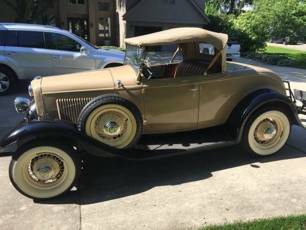1932 Roadster Model B V8 Flathead. Turn Key 1932 Ford Deluxe