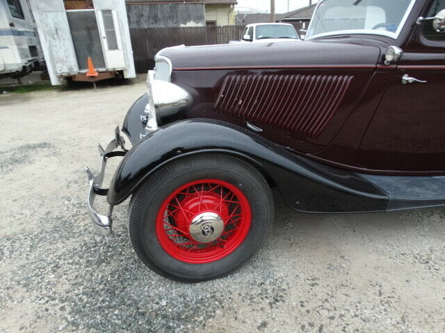 1933 Ford 3 w coupe - photo 2