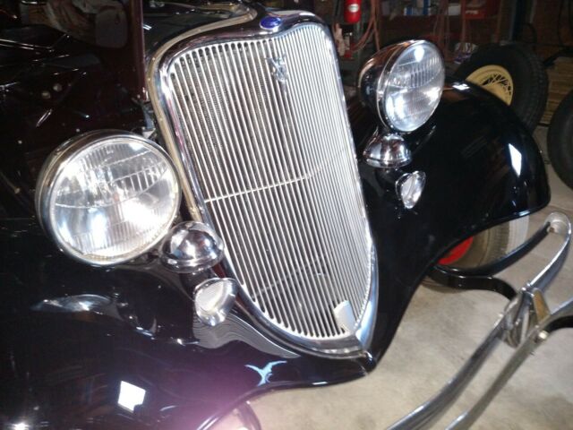 1933 Ford 3 w coupe - photo 3