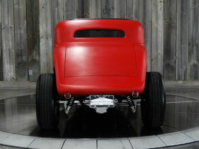 1933 Ford Other No Expense Spared Stretched Leg Room Interior - photo 9