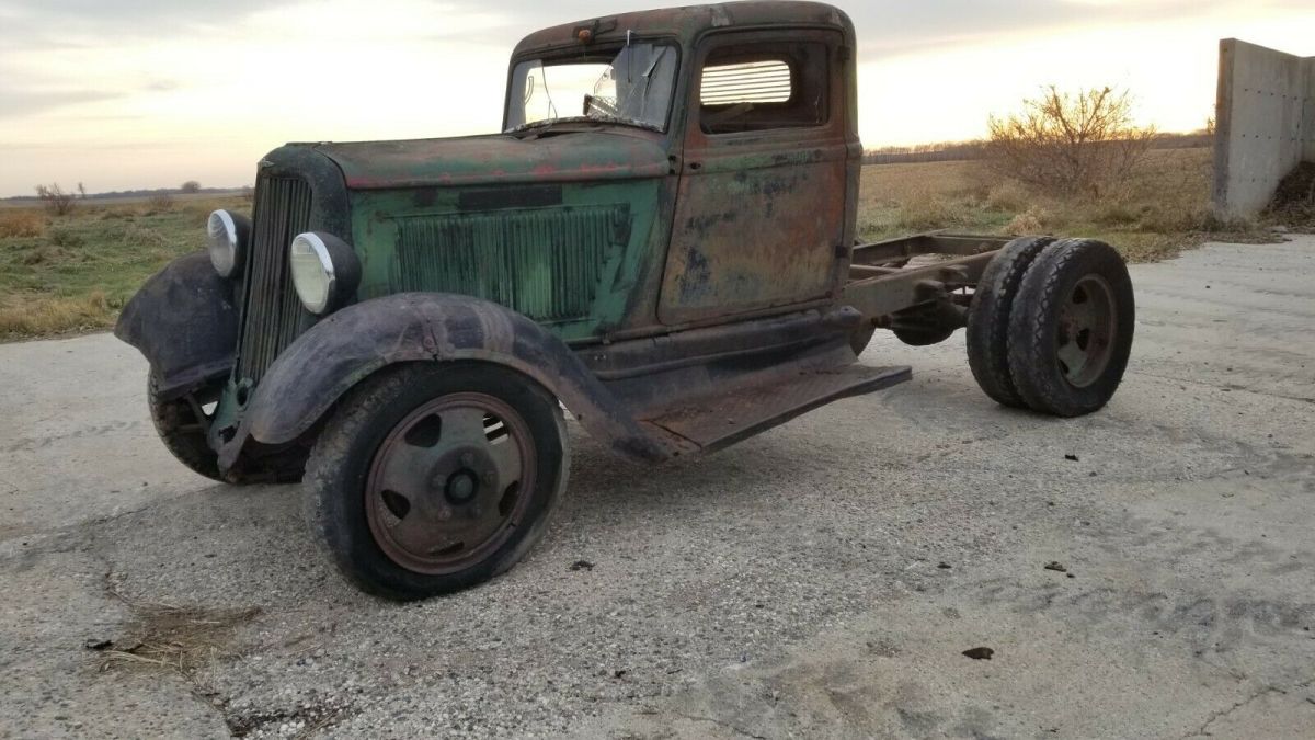 1933 34 35 Dodge truck suicide doors 1932 street rod ratrod barn find plymouth 1933 Dodge Other Pickups