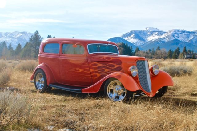1933 ALL STEEL HENRY FORD CHOPPED 2 DOOR SEDAN! 351, AUTO TRANS, FLAMES, TUDOR 1933 Ford 2 Door Sedan