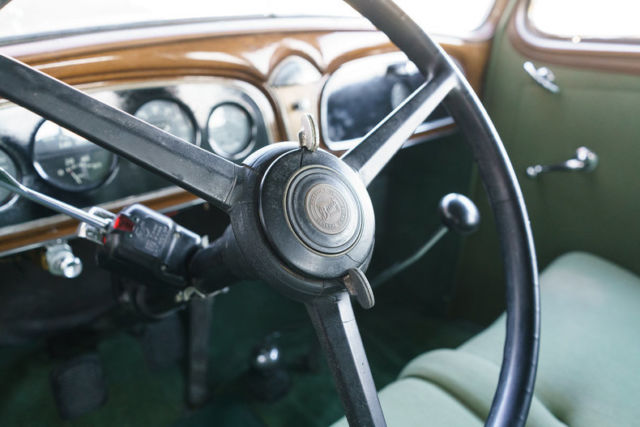 1933 Buick Model 57 Sedan - photo 13