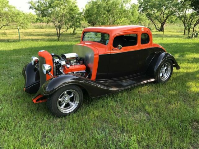 1933 Chevrolet 5-Window Coupe Steel body glass fenders 383 stroker 700-R AC 209 1933 Chevrolet 5-Window Coupe Steel body glass fenders 383 stroker 700-R AC