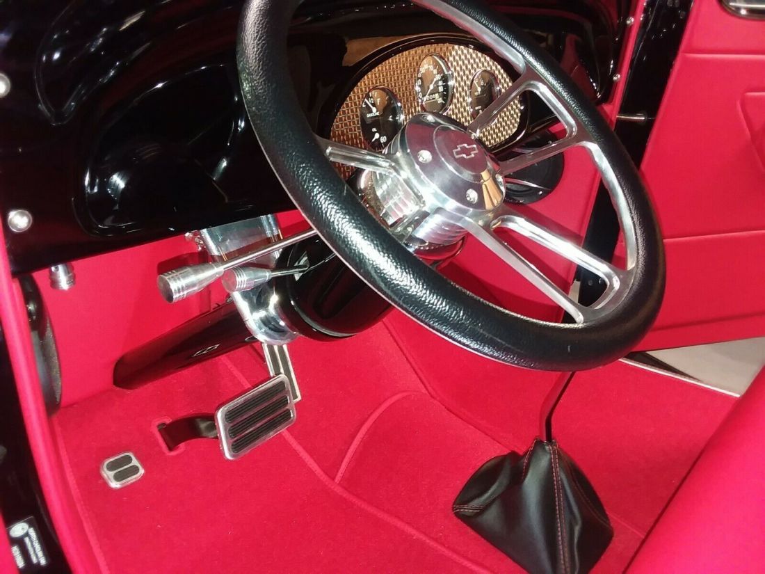 1933 Chevrolet W5 Coupe Street Rod - photo 9