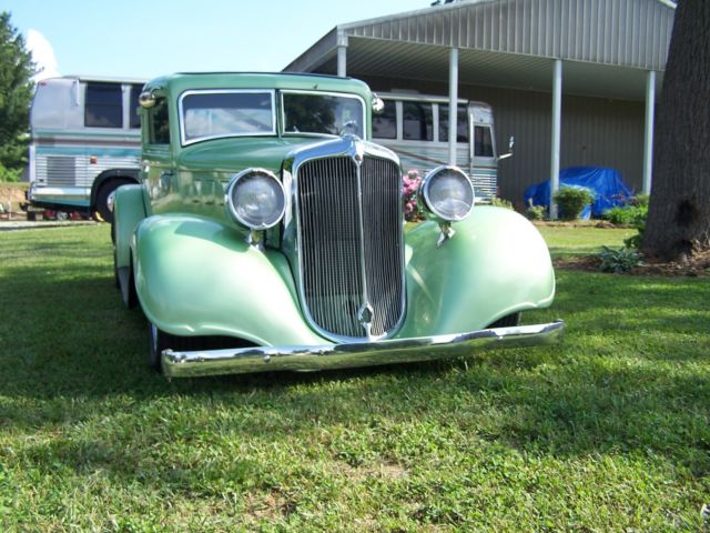 1933 Chrysler Imperial - photo 2