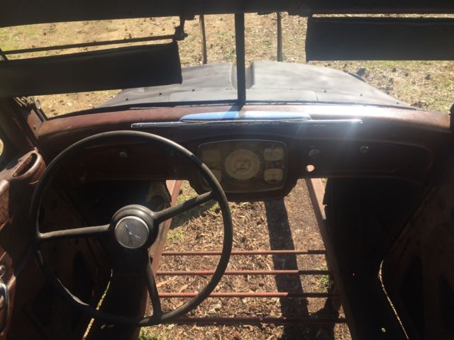 1933 DeSoto - photo 4