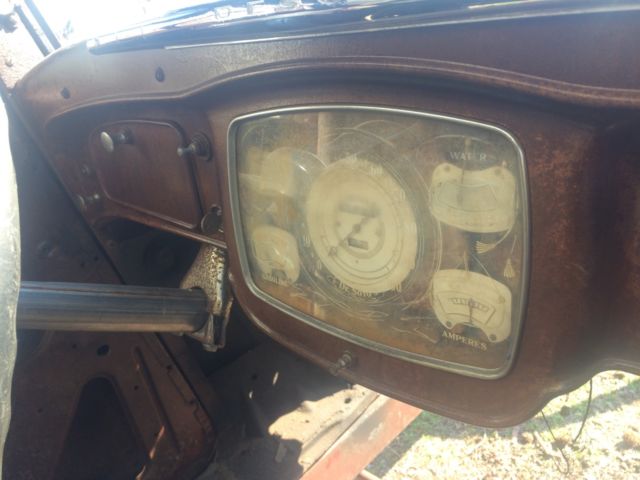 1933 DeSoto - photo 5