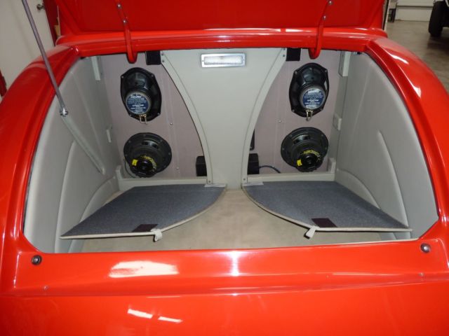 1933 Ford Coupe - photo 10