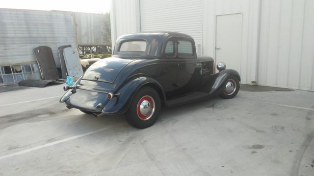 1933 Ford 5 Window Coupe - photo 2