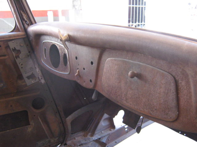 1933 Ford 5 window coupe deluxe - photo 10