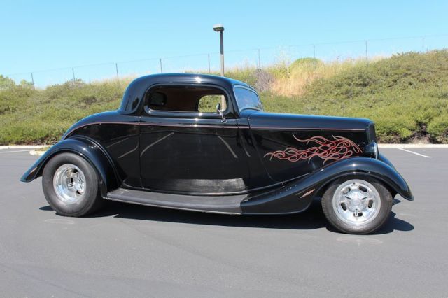 1933 Ford Coupe - photo 10
