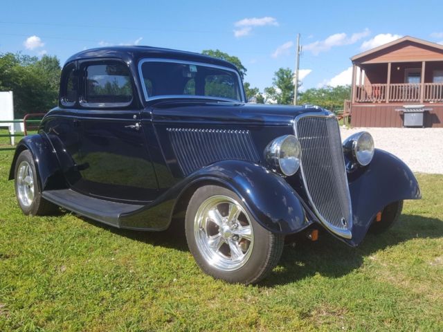 1933 Ford coupe - photo 2