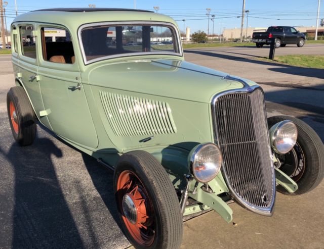 1933 Ford 40 - photo 3