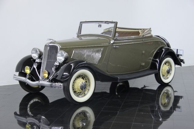 1933 Ford Model 40 Deluxe *$589 PER MONTH* Cabriolet 1933 Ford Model 40