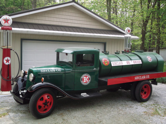 1933 Ford Model A - photo 7