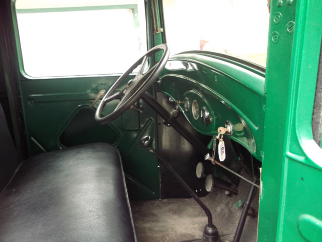 1933 Ford Model A - photo 9