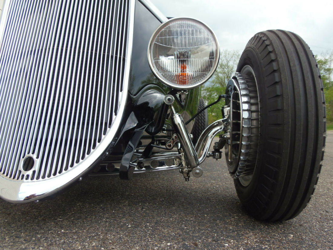 1933 Ford Roadster Custom - All Leather - photo 6