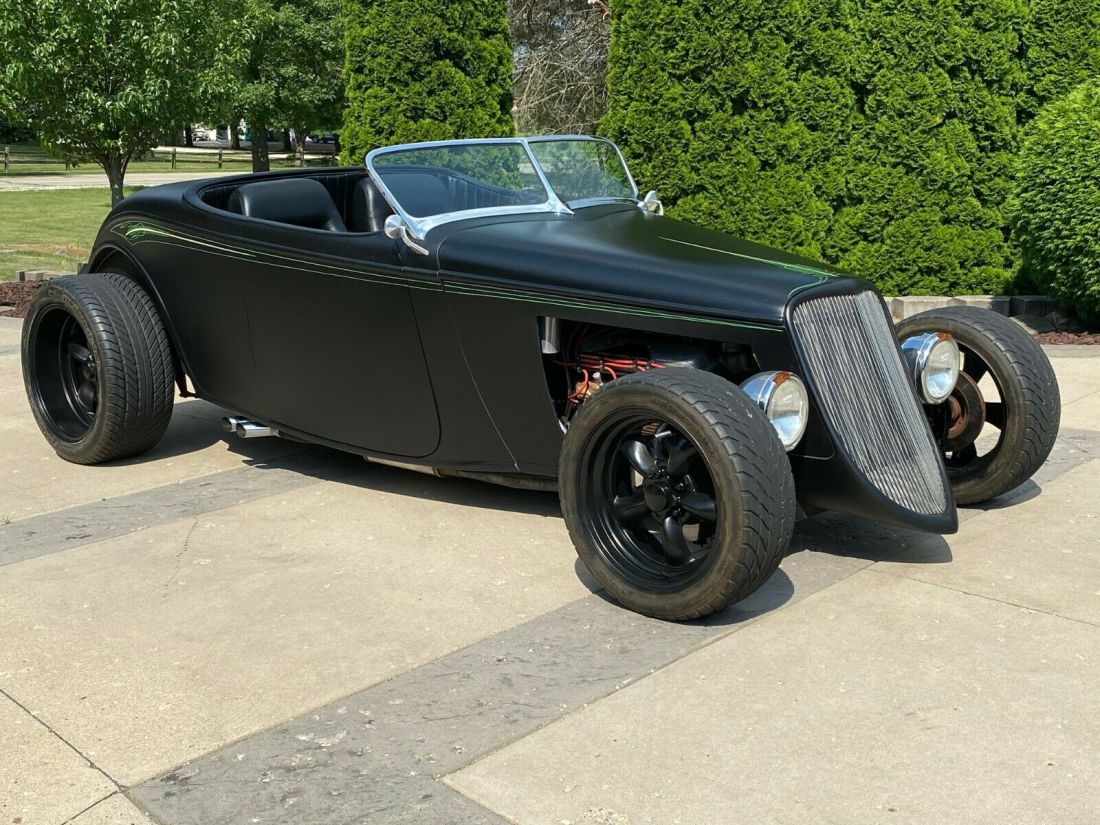 1933 Ford roadster - photo 2